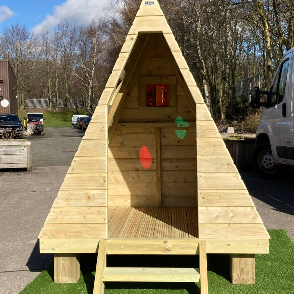 Jungle Play Hut - The Ministry of Outdoor Education