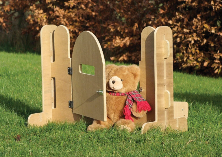 Outdoor Gate - The Ministry of Outdoor Education