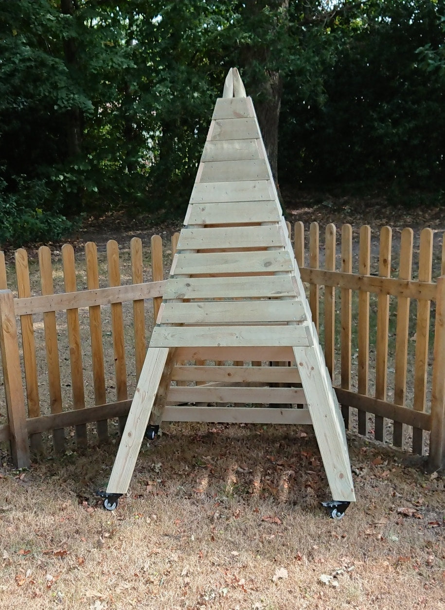 Teepee Playhouse - The Ministry of Outdoor Education