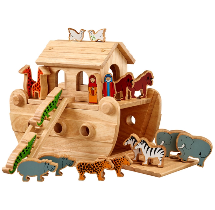 Junior Natural Ark with 18 Colourful Characters
