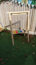 Easel (Low Height)