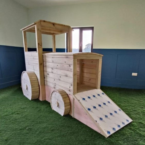 Giant Tractor with Slide