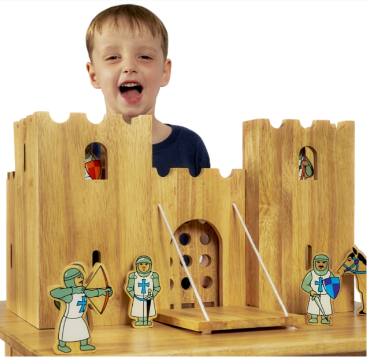Natural Castle Playscene with 12 Knights  - The Ministry of Outdoor Education