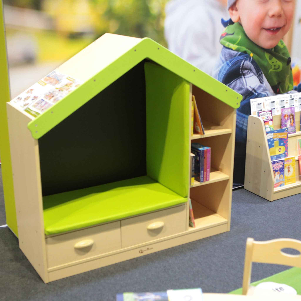 Reading House With Storage Open Roof
