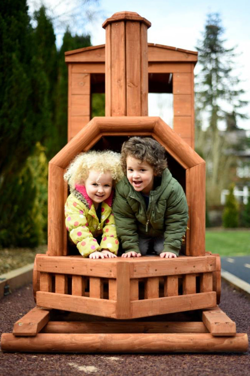 kids-in-train=-web.jpg__PID:864e7a1f-4288-4ed7-b819-fe59ae7175aa